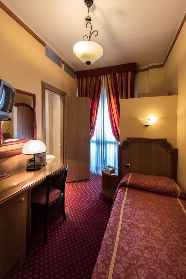 Hotel Promenade Montesilvano Marina 部屋 写真