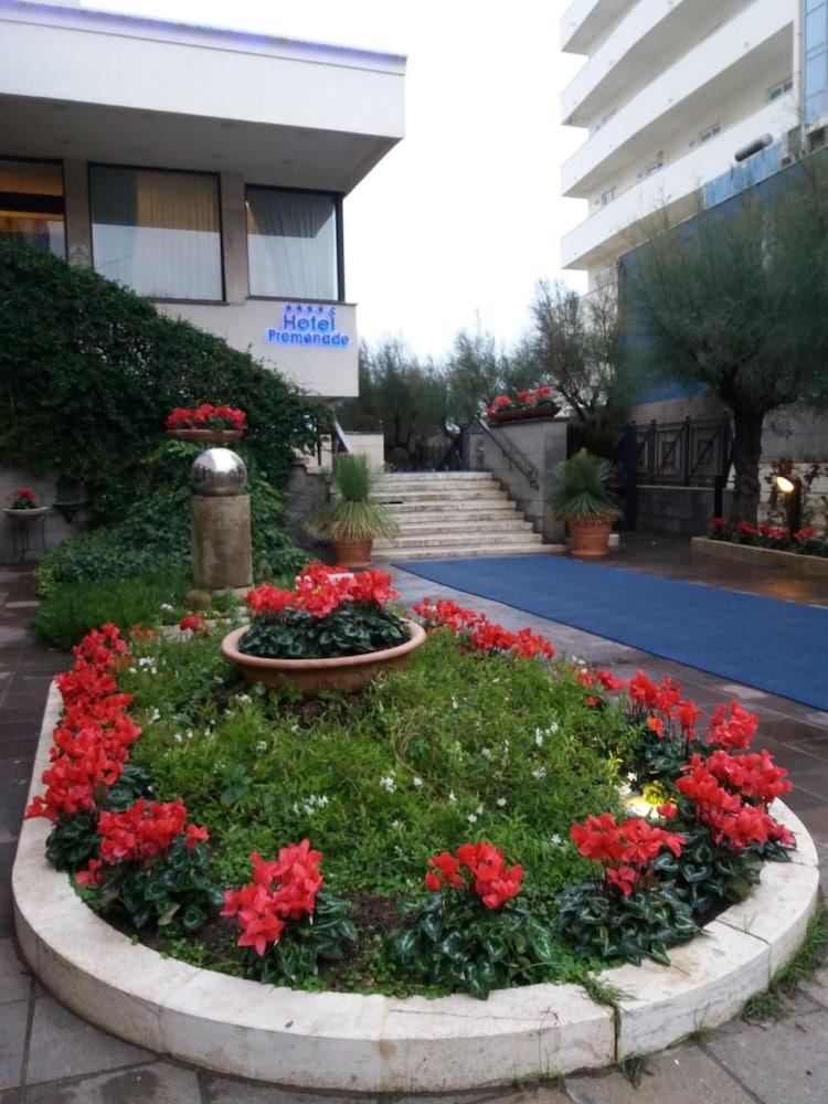 Hotel Promenade Montesilvano Marina エクステリア 写真