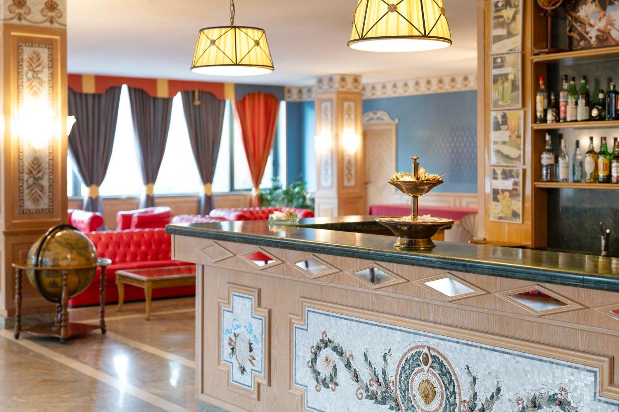 Hotel Promenade Montesilvano Marina エクステリア 写真