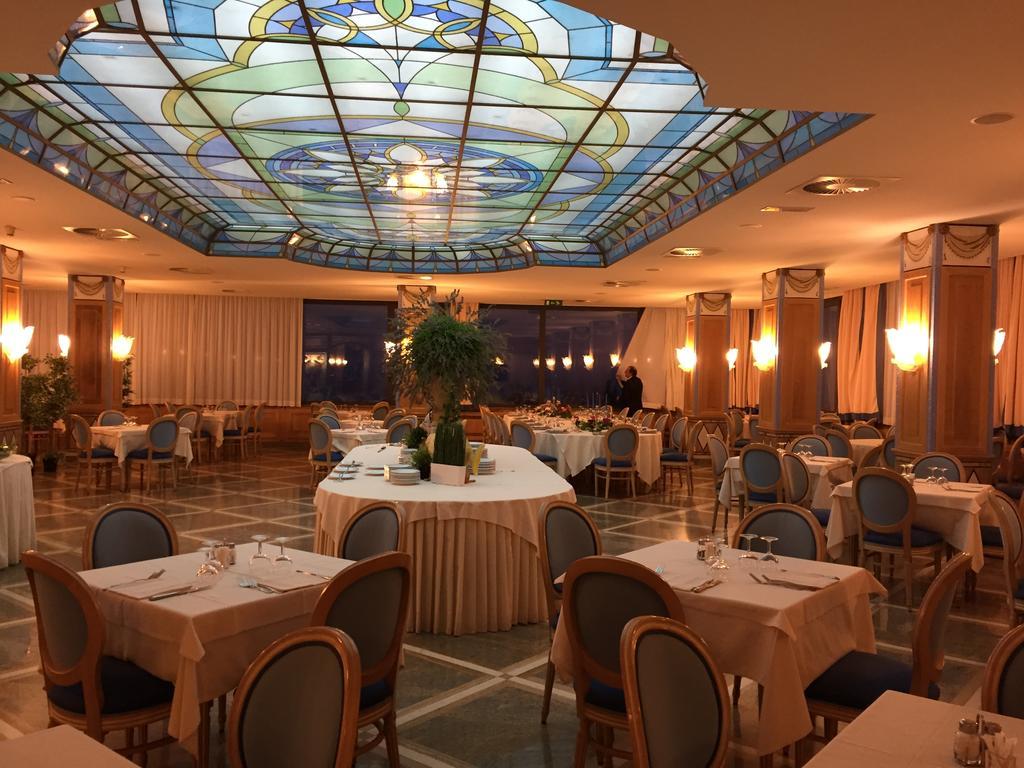 Hotel Promenade Montesilvano Marina エクステリア 写真