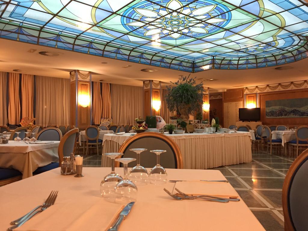 Hotel Promenade Montesilvano Marina エクステリア 写真