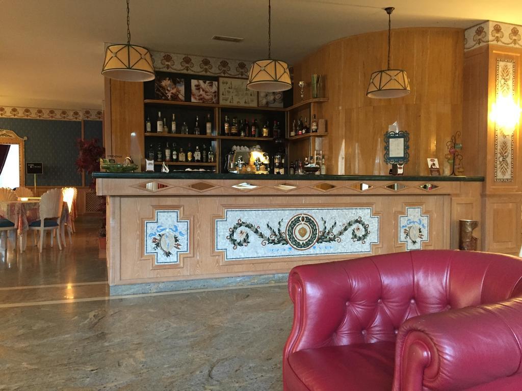 Hotel Promenade Montesilvano Marina エクステリア 写真